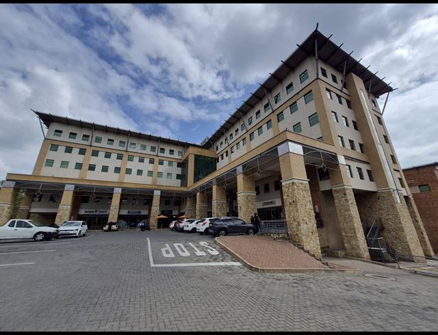 850M² OFFICE TO LET IN SUNNINGHILL